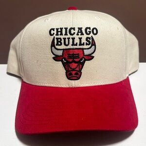Chicago Bulls red and cream hat #bulls #nba #sports #chicago #streetwear